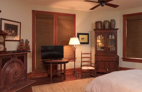 Cuero Casa | Historic Victorian Home