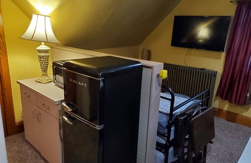 Sioux Falls Cama Y Desayuno | Historic Victorian Inn East Loft