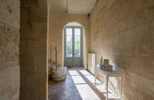 Robins Bay Villa | Villa histórica con vistas al viñedo en la zona de Saint Emilion