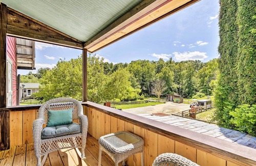 Wallburg Casa | ¡NUEVO! Histórico Winston-Salem Guest Barn en la granja!