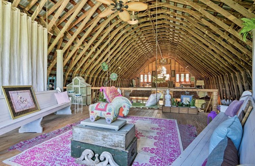 Wallburg Casa | ¡NUEVO! Histórico Winston-Salem Guest Barn en la granja!