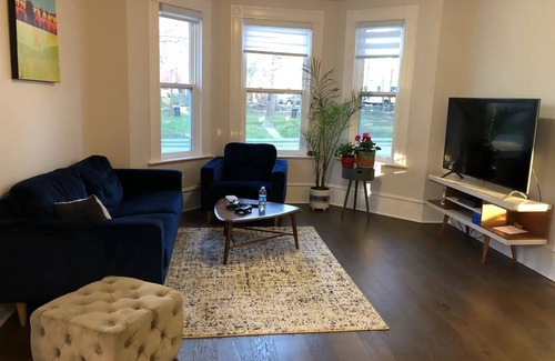 Sydney Casa | Historical Charm, Modern Comfort
