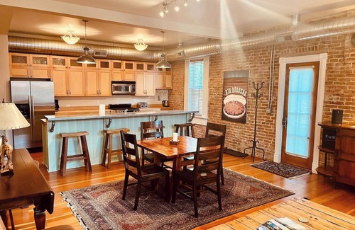 Livingston Casa | Historical Charm with Modern Comforts