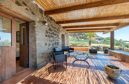 Pantelleria Casa | Historical Dammuso With Pool In Pantelleria