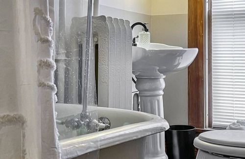 Castile Casa | Historical home near Letchworth State Park