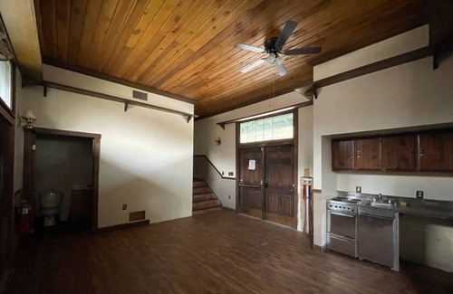 Gauley Bridge Casa | Historical land mark Gauley Bridge 1893 train station