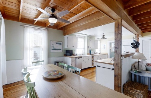 West Boothbay Harbor Casa | Historical New England home, outdoor shower , Dog-friendly