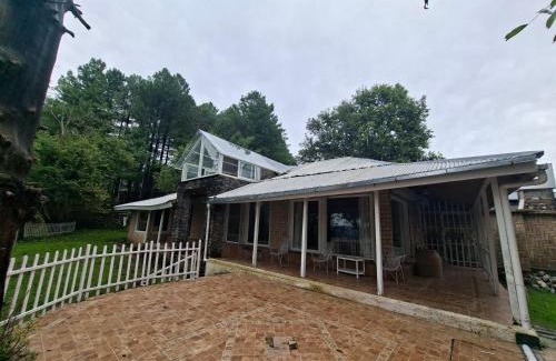 Changla Gali Chalet De Esquí | Historical Villa - Stunning Views - Changla Gali House