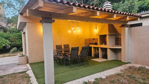 Veruda Apartamento | History Apartment Villa Veruda