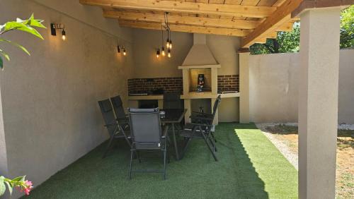 Veruda Apartamento | History Apartment Villa Veruda