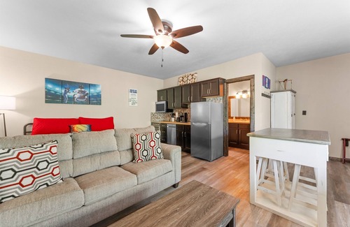 Branson Condominio | Hit a Home Run with Family Fun!Resort hot tub open