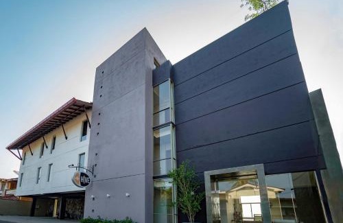 Negombo Hotel | Hive 68 Hotel and Resorts - Negombo
