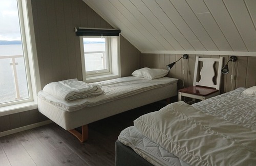 Leksvik Casa | Hjellup Fjordbo, house 5 - Fantastic fjord view!