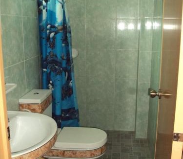 Daanbantayan Casa | HMC Guesthouse - Malapascua Island Air-conditioned Room #2