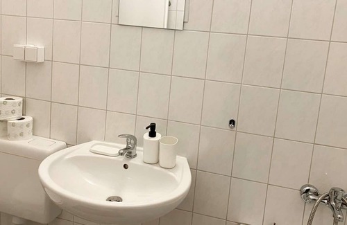 Stadtbezirk West Apartamento | HÖ01 large apartment with dryer and washing machine