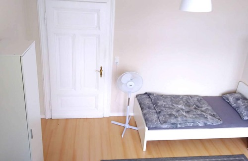 Leverkusen Apartamento | HÖ01 large apartment with dryer and washing machine