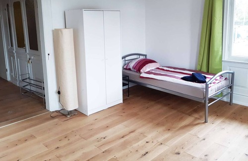 Metzingen Apartamento | HÖ01 large apartment with dryer and washing machine