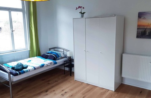 Metzingen Apartamento | HÖ01 large apartment with dryer and washing machine