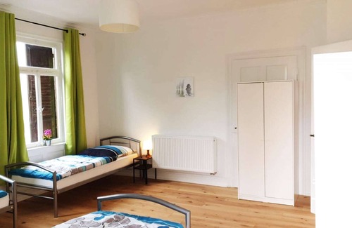 Metzingen Apartamento | HÖ01 large apartment with dryer and washing machine