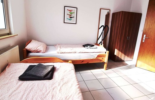 Gremberghoven Apartamento | HÖ01 large apartment with dryer and washing machine