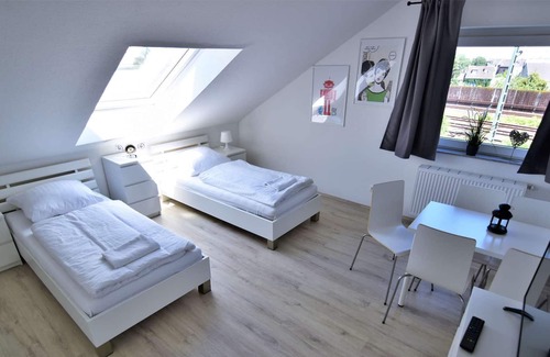 Humboldt - Gremberg Apartamento | HÖ01 large apartment with dryer and washing machine