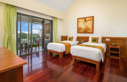 Cam Chau Hotel | Hoa Co Villas