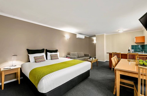 Sullivan's Cove Hotel | Hobart Waterfront Apartments