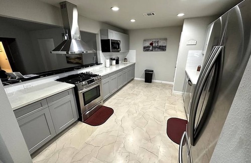 Houston Casa | Hobby Airport/Downtown/Nasa - 3 Beds, 2 Baths