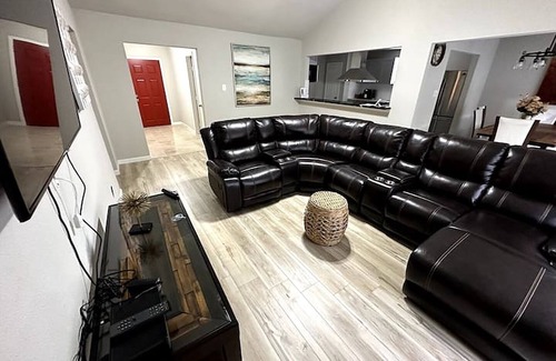 Houston Casa | Hobby Airport/Downtown/Nasa - 3 Beds, 2 Baths