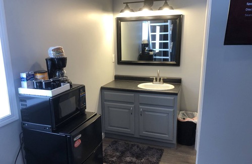 Beulah Apartamento | Hockey Room - Sleeps 7, Two TVs & Wooded Trails