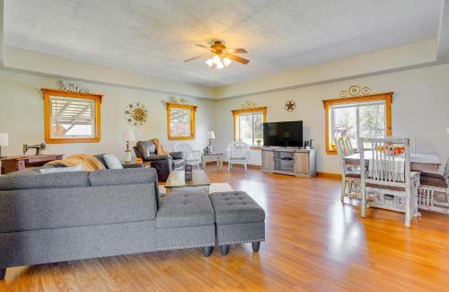 Rockbridge Casa | Hocking Hills Hideaway with Hot Tub and Fire Pit!