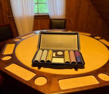 Montgomery Cama Y Desayuno | Hodge Podge Lodge