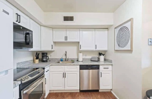 Lubbock Apartamento | Hoff Gardens 37 - 1BR/1BA - Downtown Lubbock