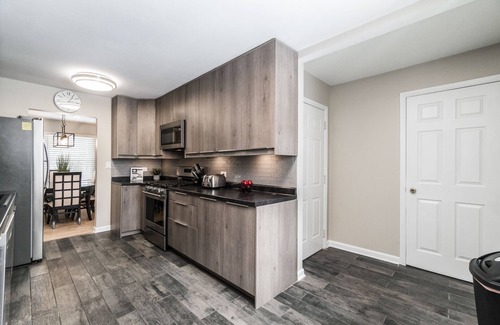 Schaumburg Casa | Hoffman Estates Rental