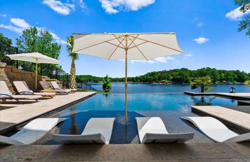 Mount Mourne Casa | Hogan Crest