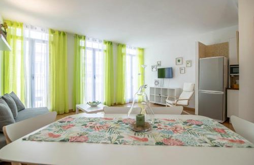 El Pilar Apartamento | Hogar Vera Apartments&Bikes
