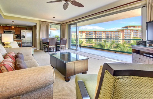 Honokowai Condominio | 2BR / 2BA ESQUINA UNIDAD w / MAR Y MONTAÑA Vistas-, LANAI 505sqft - FAMILIAR
