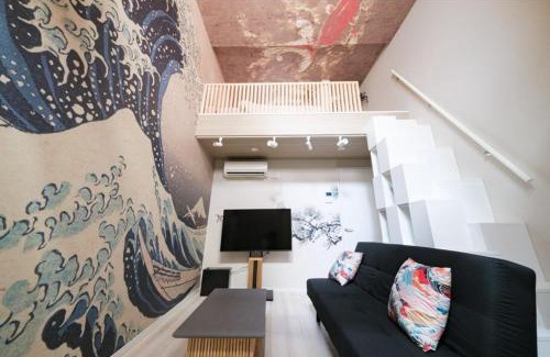 Higashi Apartamento | Hokusai Great Wave x Modern Japan