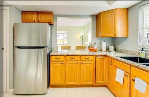 Oakland Hills Casa | Hole in One Properties Plus