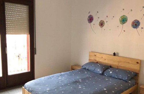 Sant Joan de Les Abadesses Apartamento | Apartamento vacacional "Can Quelet" con vistas a la montaña, 2 balcones y Wi-Fi