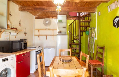 Saint-Germain-de-Calberte Casa | Casa de vacaciones en Saint Germain de Calberte con jardín