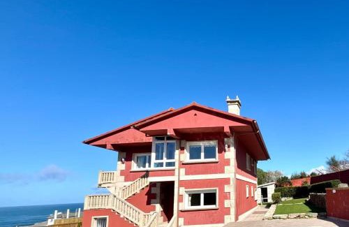 Baiona Villa | Holibai, Vila San Martiño, Desconecta en esta Vila gallega con vistas a las Islas Cies
