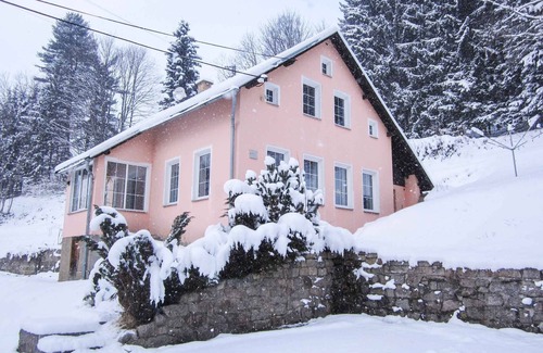 Desna Casa | Casa vacacional con chimenea y sauna