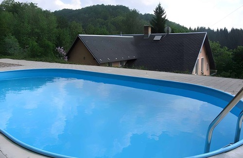 Desna Casa | Casa vacacional con chimenea y sauna