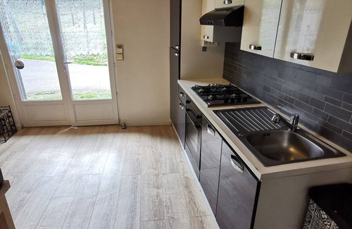 Le Monastier-sur-Gazeille Casa | Holiday Home 'Estaou Treillo 1 Gte Rural' with Shared Garden, Wi-Fi and Air Conditioning