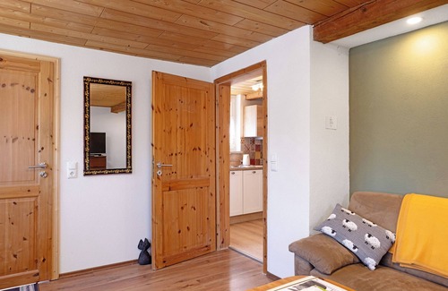 Bischofsheim an der Rhon Apartamento | Apartamento vacacional 'Al pie del Kreuzberg' con Wi-Fi
