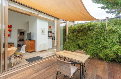 Saint-Georges-de-Didonne Casa | Casa de vacaciones 'De La Crete' con vistas al mar, piscina compartida y Wi-Fi