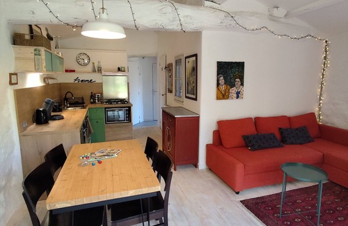 Saint-Martin-le-Superieur Casa | Casa de vacaciones 'La Laiterie' con piscina compartida, balcón y Wi-Fi