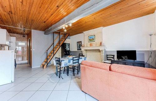 Saint-Seurin-de-Cadourne Casa | Casa de vacaciones 'Gite Chez Lea' con Wi-Fi