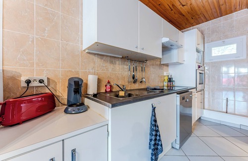 Saint-Seurin-de-Cadourne Casa | Casa de vacaciones 'Gite Chez Lea' con Wi-Fi